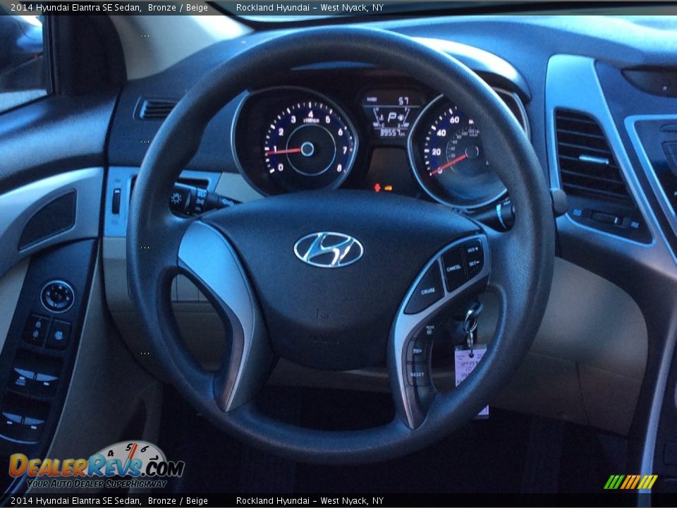 2014 Hyundai Elantra SE Sedan Bronze / Beige Photo #17