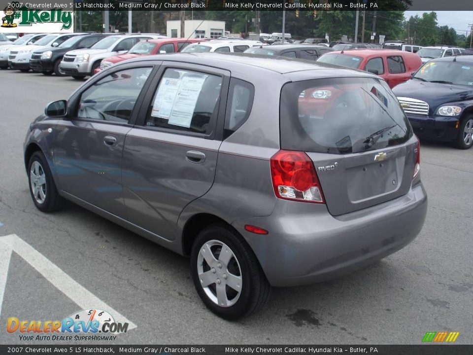 2007 Chevrolet Aveo 5 LS Hatchback Medium Gray / Charcoal Black Photo #4