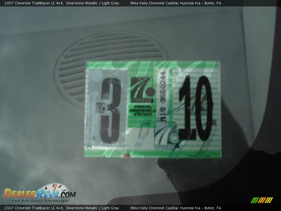 2007 Chevrolet TrailBlazer LS 4x4 Silverstone Metallic / Light Gray Photo #6