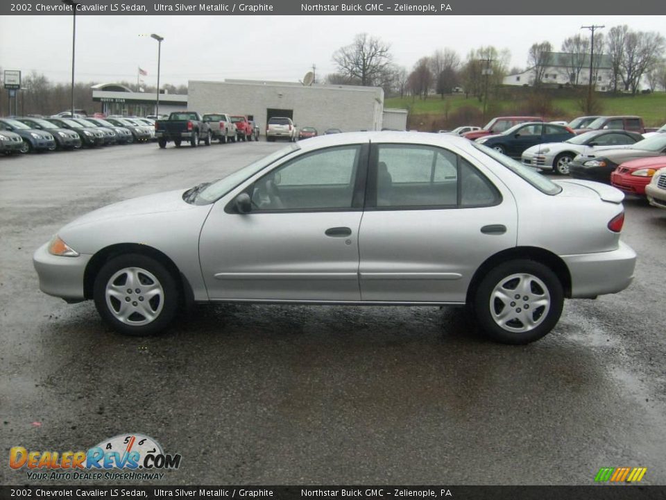 2002 Chevrolet Cavalier LS Sedan Ultra Silver Metallic / Graphite Photo #2