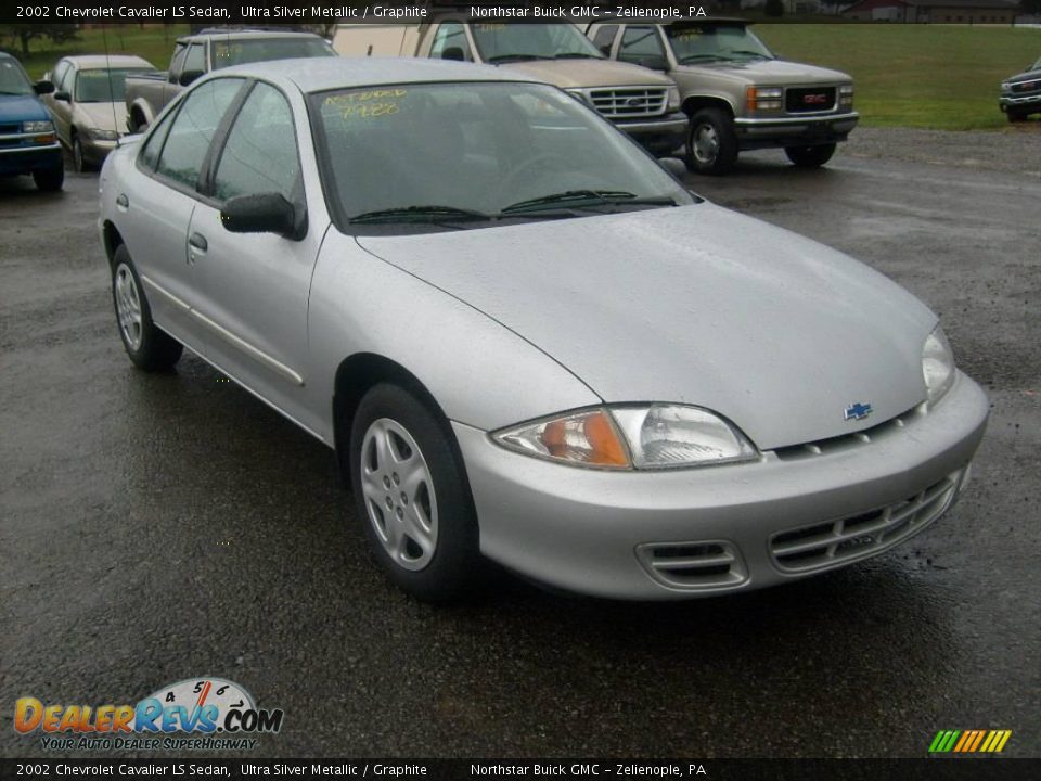 2002 Chevrolet Cavalier LS Sedan Ultra Silver Metallic / Graphite Photo #7