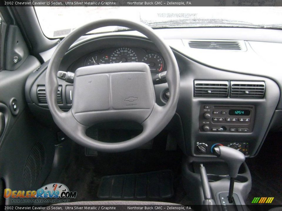 2002 Chevrolet Cavalier LS Sedan Ultra Silver Metallic / Graphite Photo #14