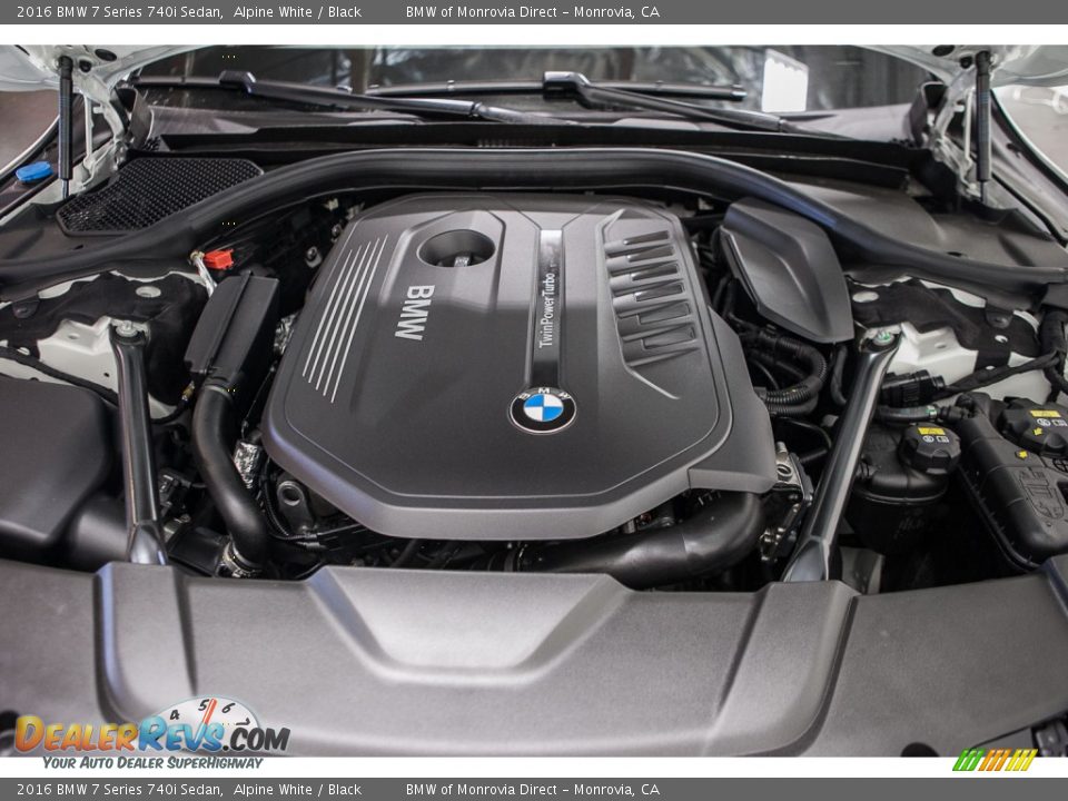 2016 BMW 7 Series 740i Sedan 3.0 Liter DI TwinPower Turbocharged DOHC 24-Valve VVT Inline 6 Cylinder Engine Photo #9