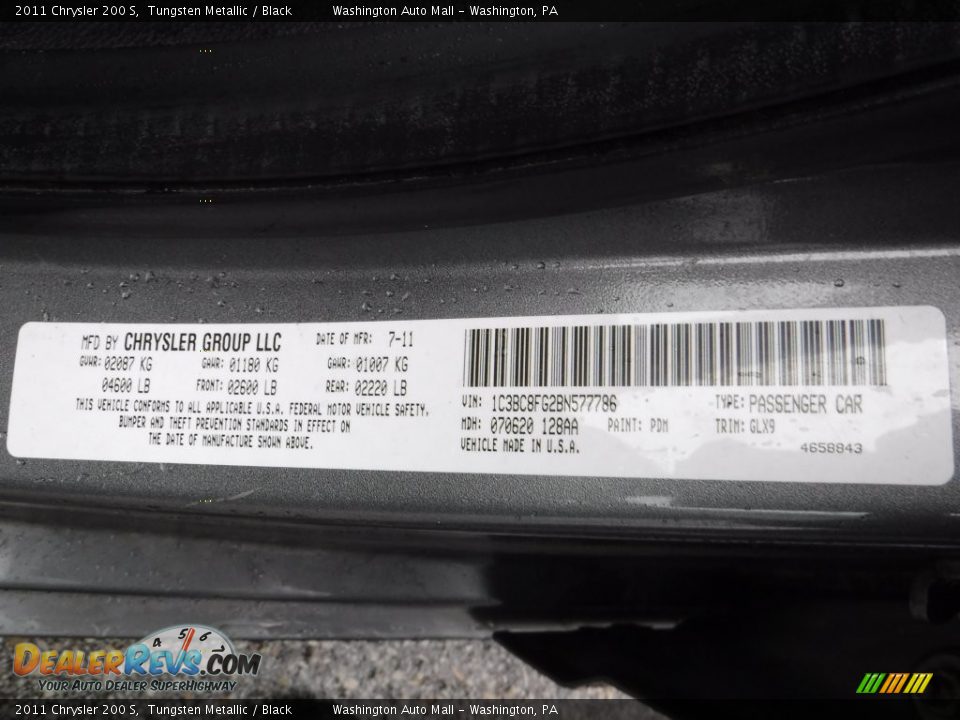 2011 Chrysler 200 S Tungsten Metallic / Black Photo #24