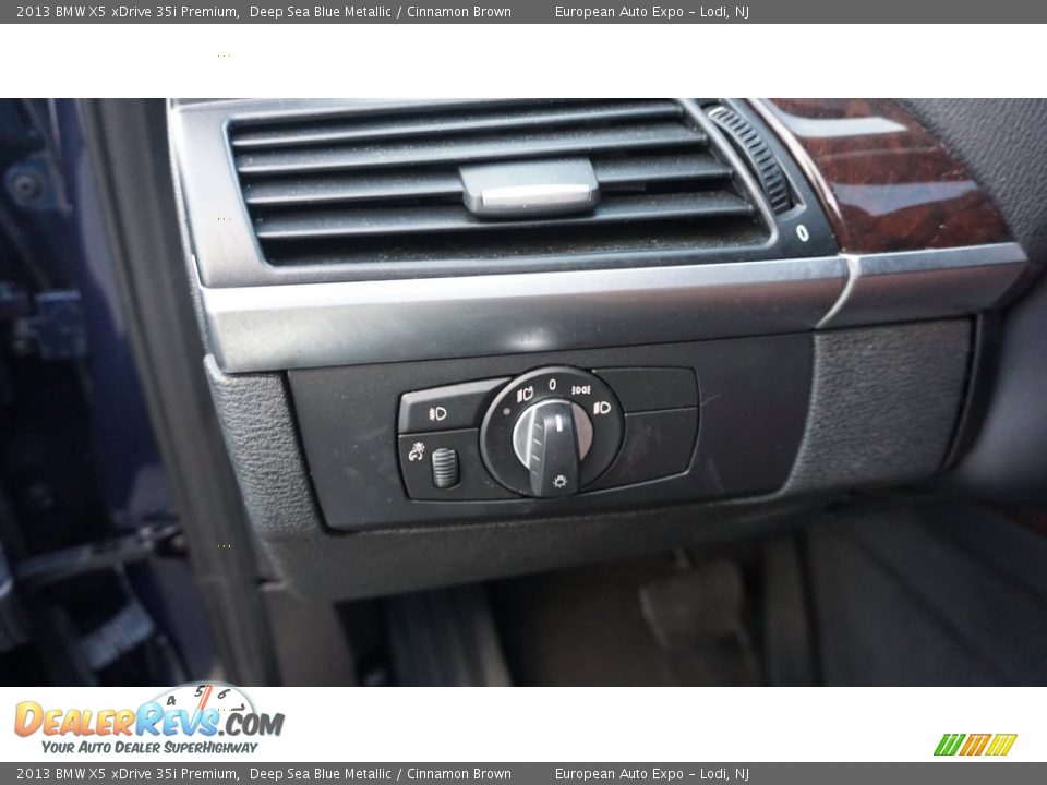 2013 BMW X5 xDrive 35i Premium Deep Sea Blue Metallic / Cinnamon Brown Photo #22