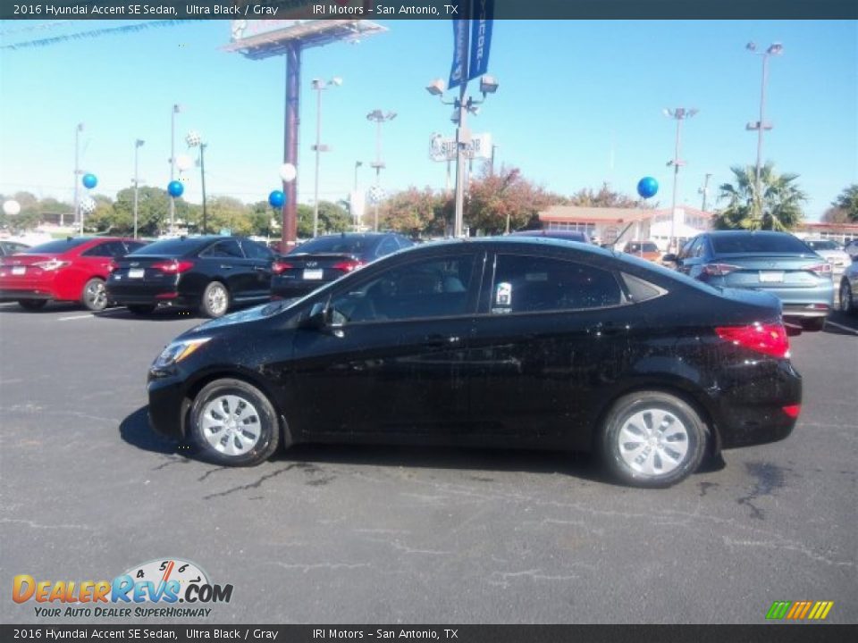2016 Hyundai Accent SE Sedan Ultra Black / Gray Photo #8