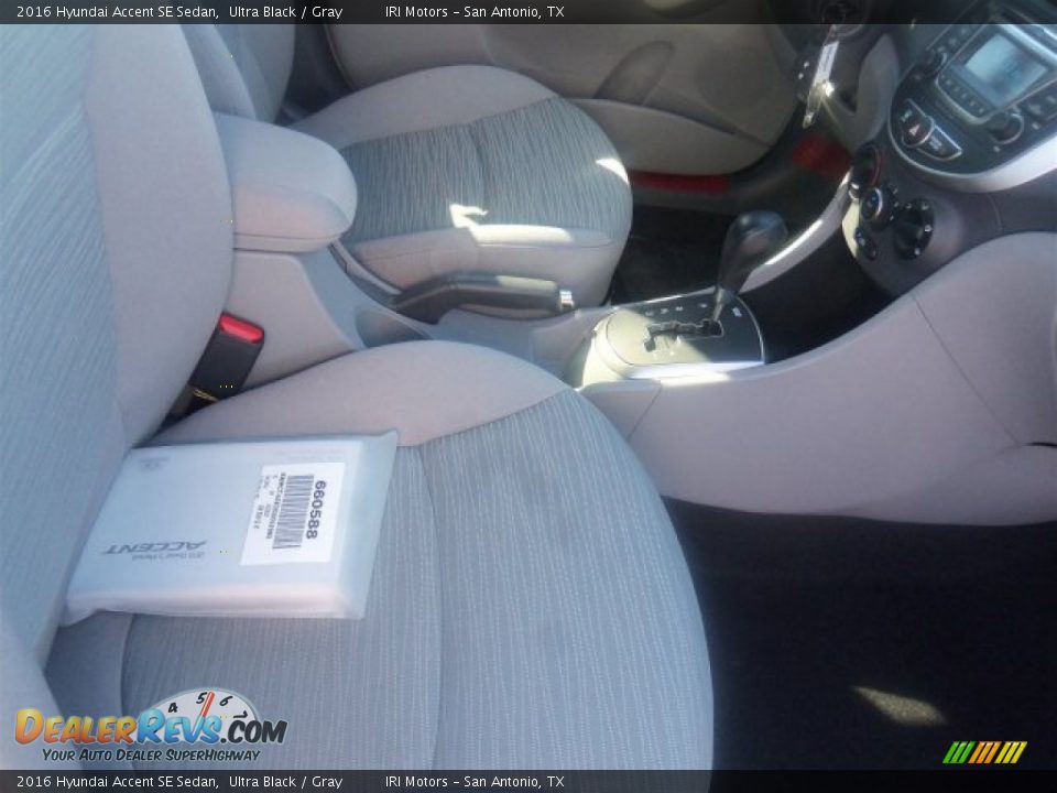 2016 Hyundai Accent SE Sedan Ultra Black / Gray Photo #14