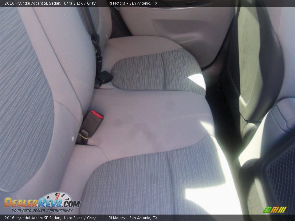 2016 Hyundai Accent SE Sedan Ultra Black / Gray Photo #16