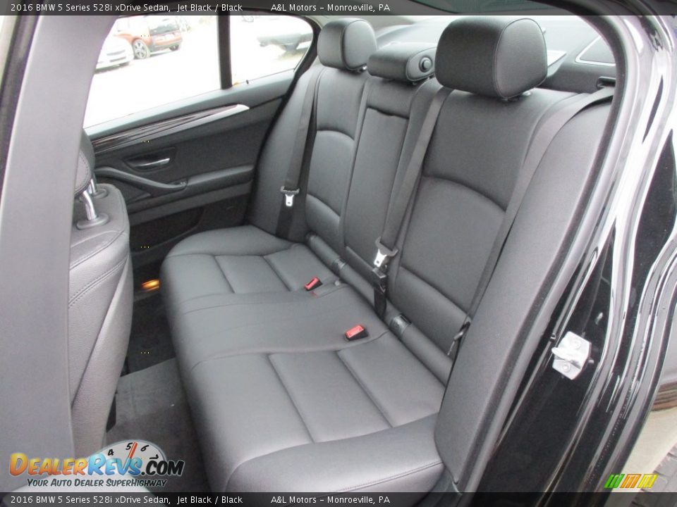 2016 BMW 5 Series 528i xDrive Sedan Jet Black / Black Photo #14