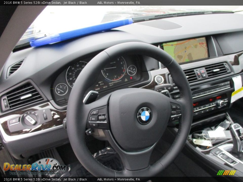 2016 BMW 5 Series 528i xDrive Sedan Jet Black / Black Photo #15
