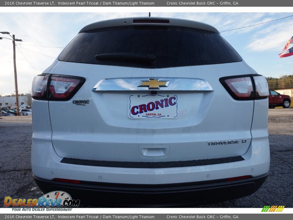 2016 Chevrolet Traverse LT Iridescent Pearl Tricoat / Dark Titanium/Light Titanium Photo #6