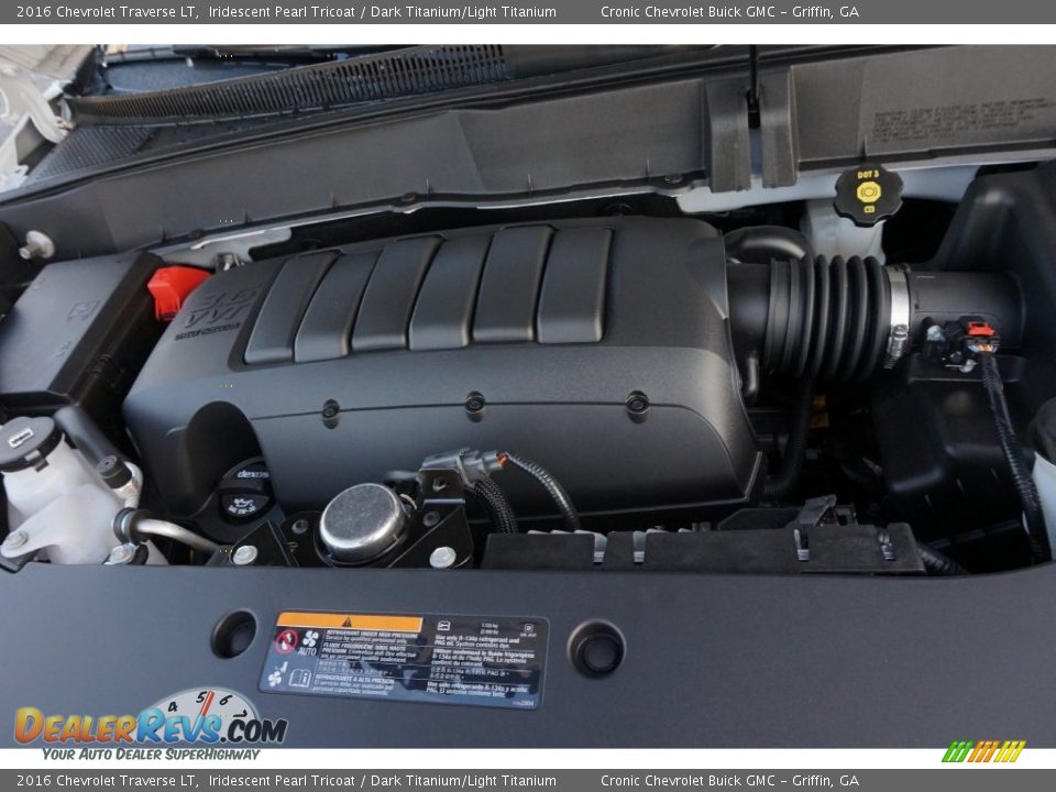 2016 Chevrolet Traverse LT Iridescent Pearl Tricoat / Dark Titanium/Light Titanium Photo #11