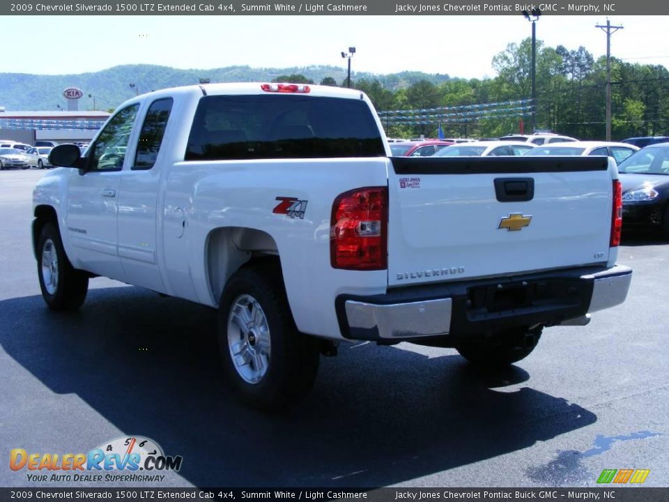 2009 Chevrolet Silverado 1500 LTZ Extended Cab 4x4 Summit White / Light Cashmere Photo #5