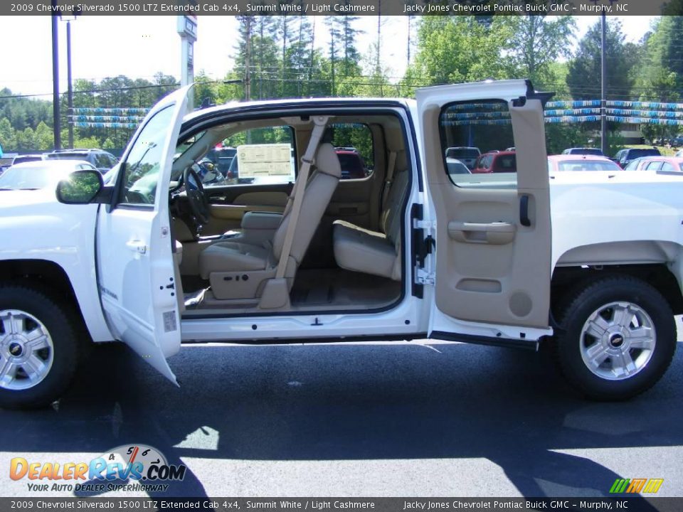 2009 Chevrolet Silverado 1500 LTZ Extended Cab 4x4 Summit White / Light Cashmere Photo #6