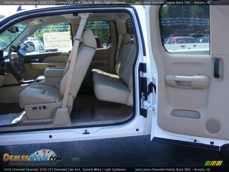 2009 Chevrolet Silverado 1500 LTZ Extended Cab 4x4 Summit White / Light Cashmere Photo #8