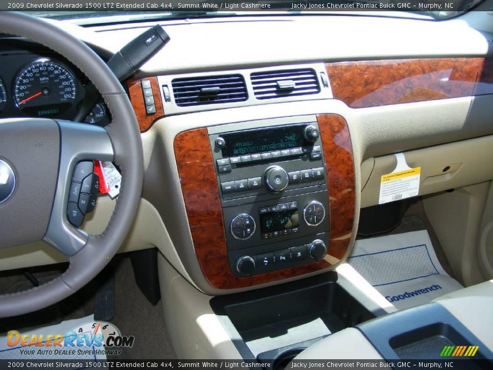 2009 Chevrolet Silverado 1500 LTZ Extended Cab 4x4 Summit White / Light Cashmere Photo #12