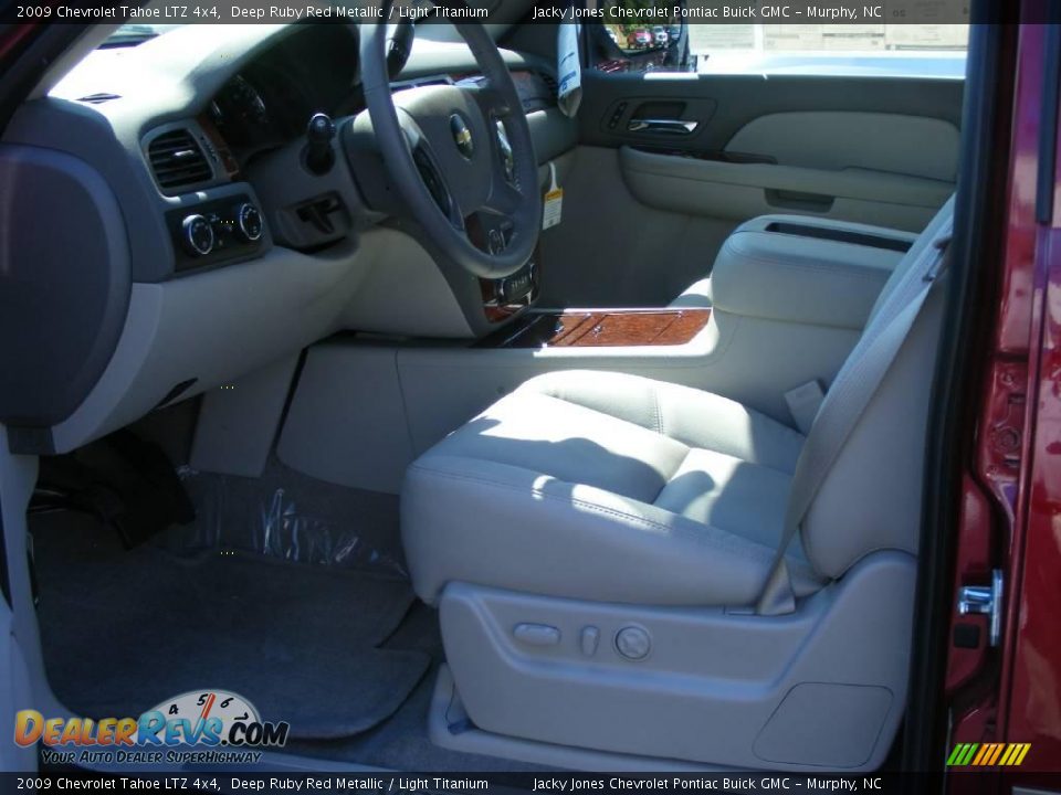 2009 Chevrolet Tahoe LTZ 4x4 Deep Ruby Red Metallic / Light Titanium Photo #8