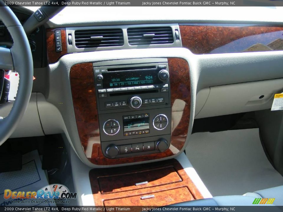 2009 Chevrolet Tahoe LTZ 4x4 Deep Ruby Red Metallic / Light Titanium Photo #12