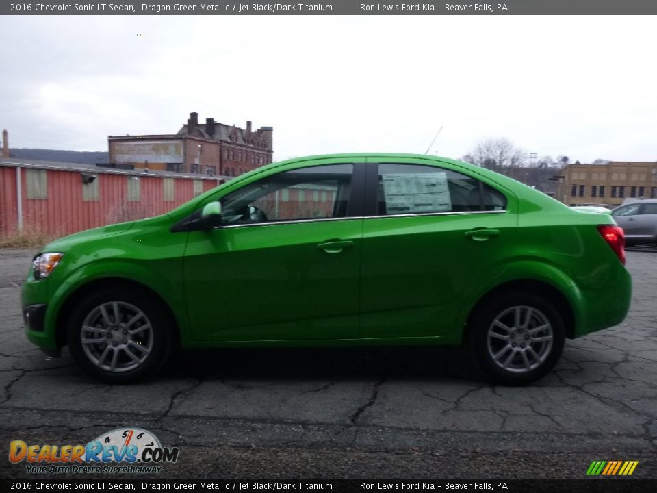 2016 Chevrolet Sonic LT Sedan Dragon Green Metallic / Jet Black/Dark Titanium Photo #6