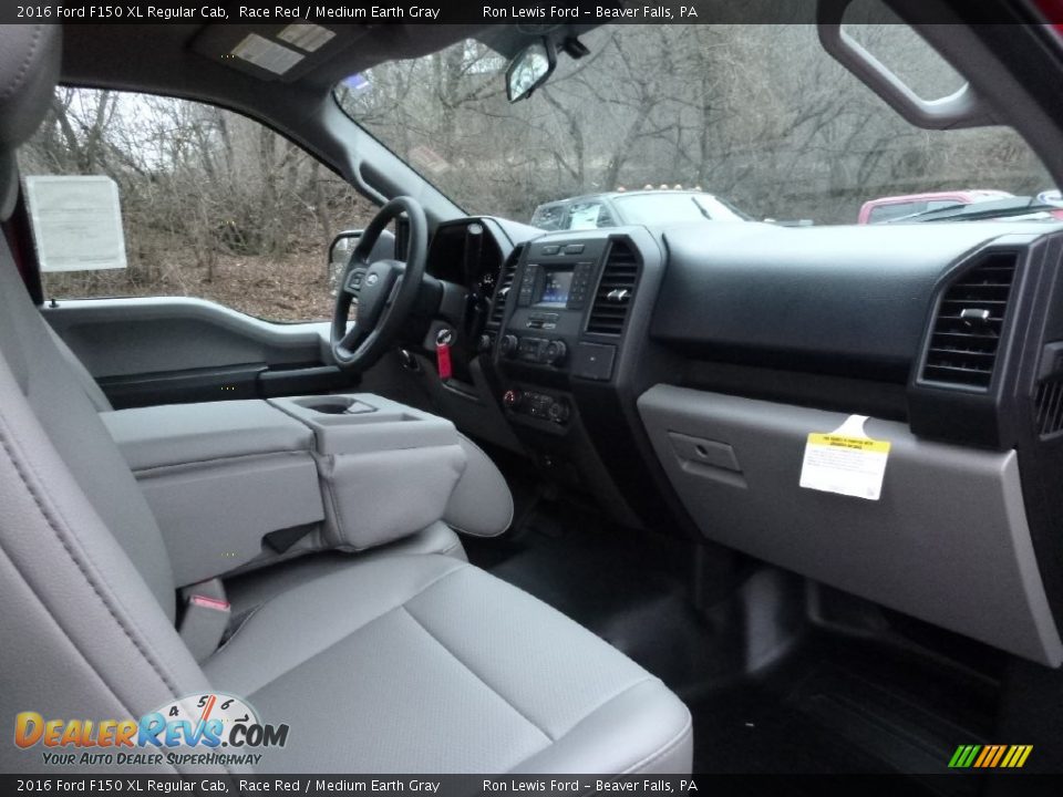 2016 Ford F150 XL Regular Cab Race Red / Medium Earth Gray Photo #2