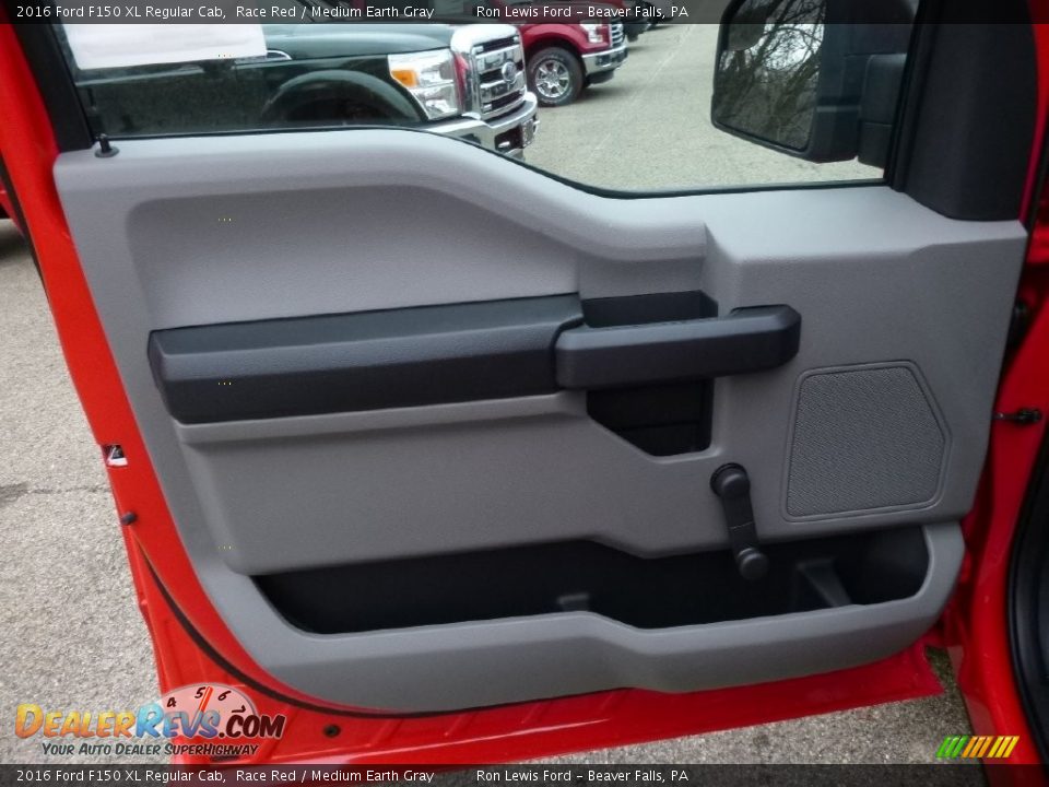 2016 Ford F150 XL Regular Cab Race Red / Medium Earth Gray Photo #15