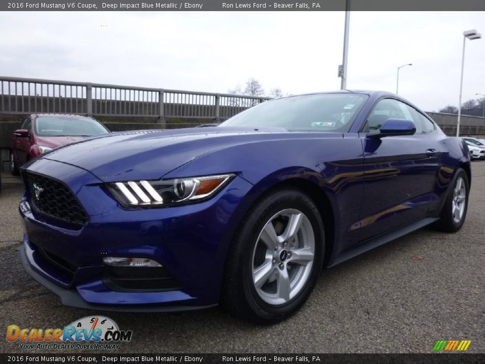 Front 3/4 View of 2016 Ford Mustang V6 Coupe Photo #6