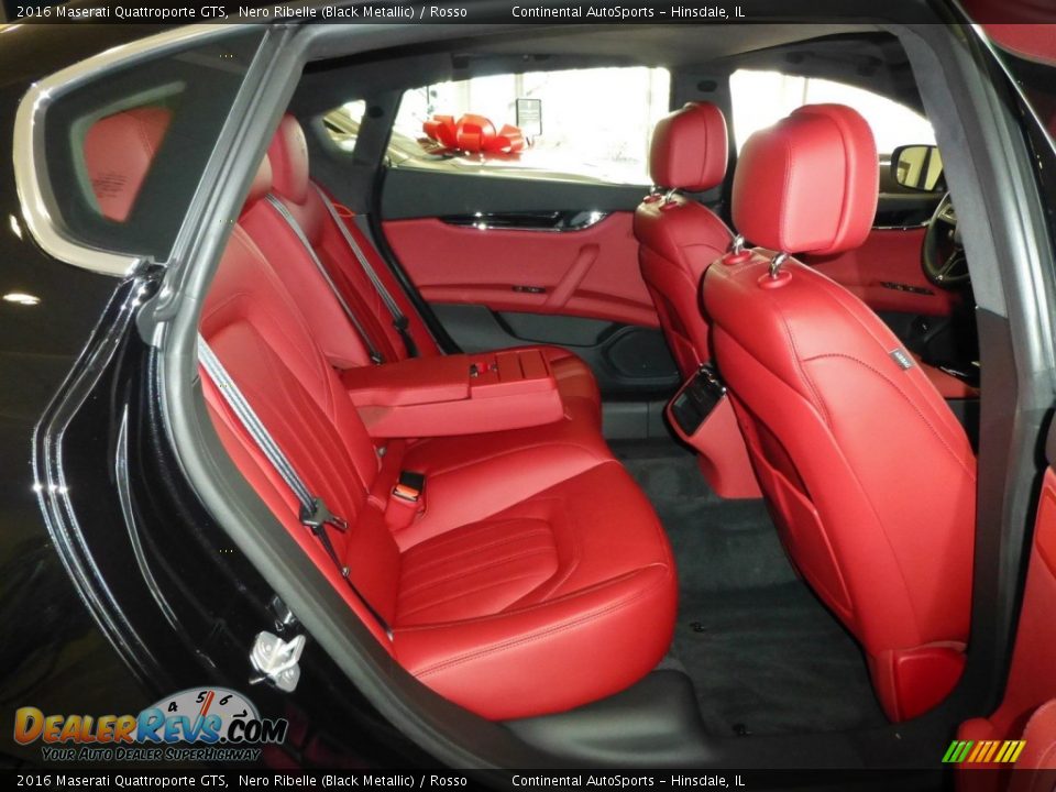 Rear Seat of 2016 Maserati Quattroporte GTS Photo #13