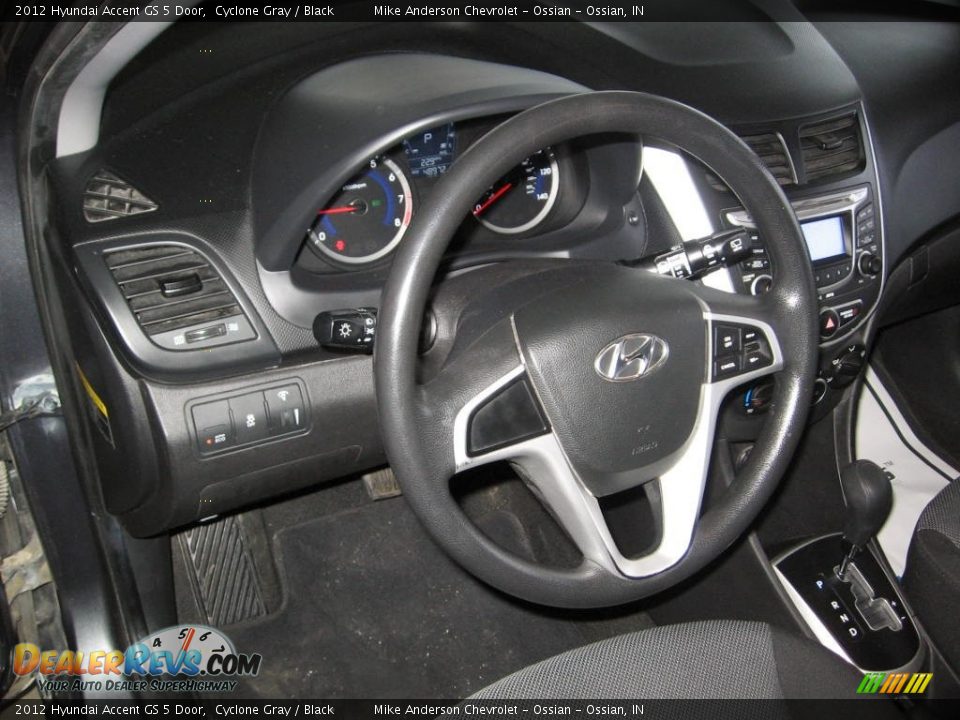 2012 Hyundai Accent GS 5 Door Cyclone Gray / Black Photo #6