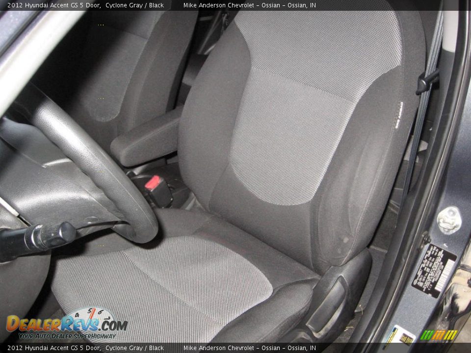 2012 Hyundai Accent GS 5 Door Cyclone Gray / Black Photo #7