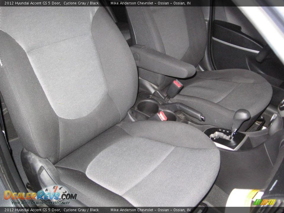 2012 Hyundai Accent GS 5 Door Cyclone Gray / Black Photo #10