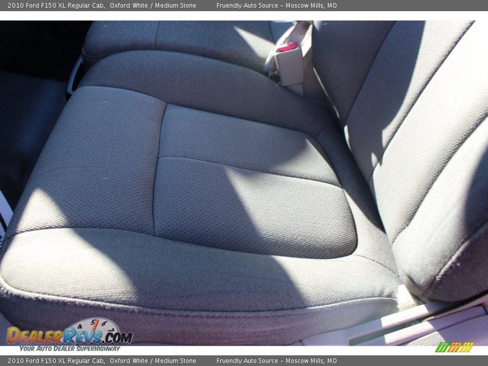 2010 Ford F150 XL Regular Cab Oxford White / Medium Stone Photo #28
