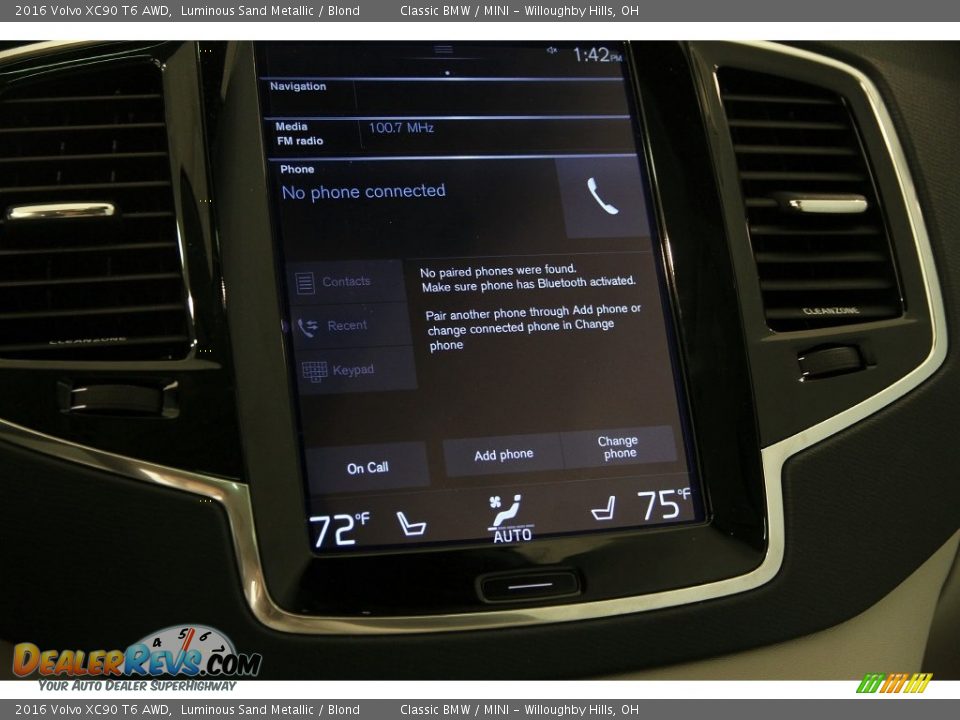 Controls of 2016 Volvo XC90 T6 AWD Photo #14