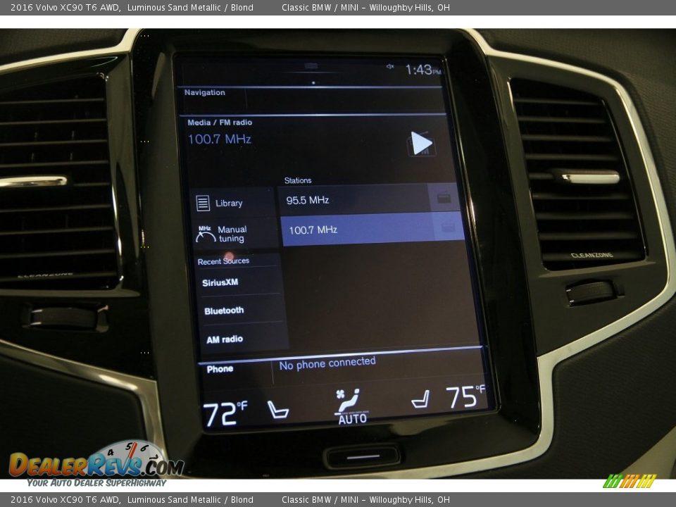 Controls of 2016 Volvo XC90 T6 AWD Photo #15