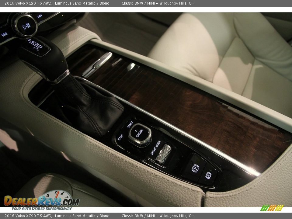 2016 Volvo XC90 T6 AWD Luminous Sand Metallic / Blond Photo #16