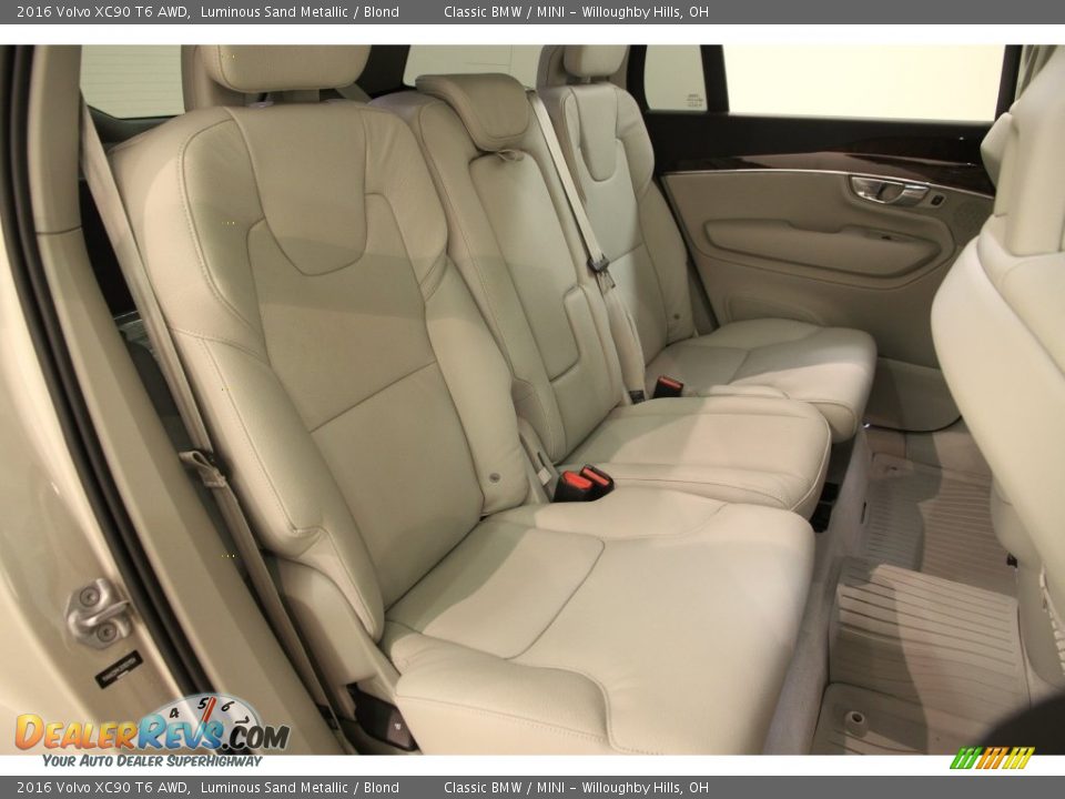 Rear Seat of 2016 Volvo XC90 T6 AWD Photo #19