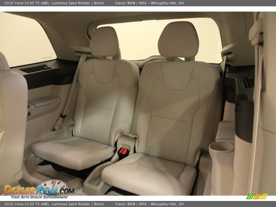 Rear Seat of 2016 Volvo XC90 T6 AWD Photo #23