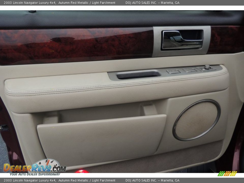 2003 Lincoln Navigator Luxury 4x4 Autumn Red Metallic / Light Parchment Photo #12