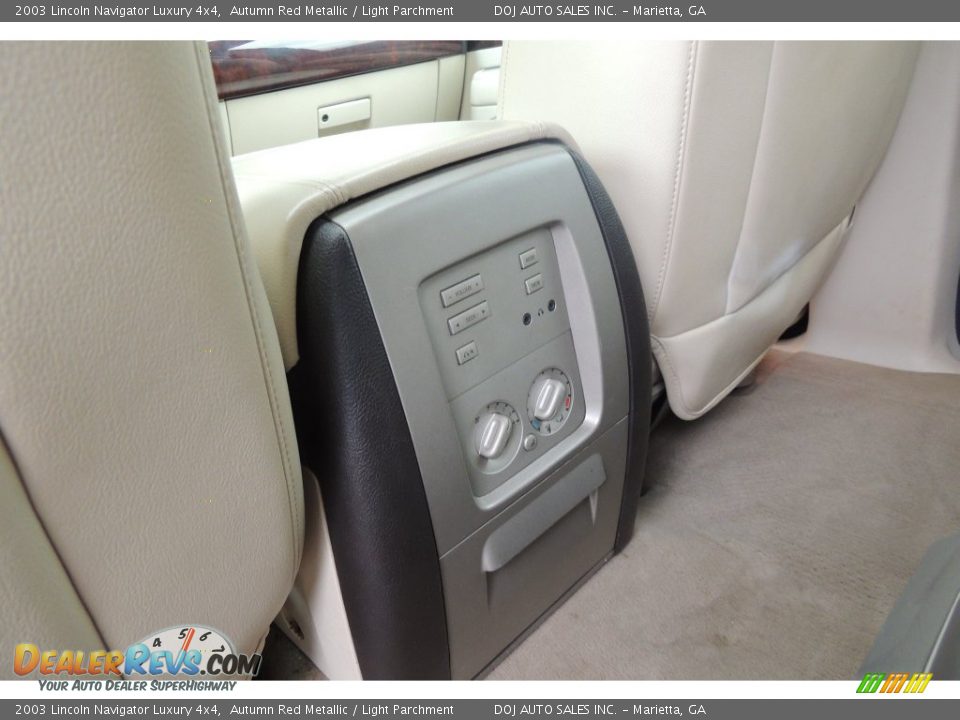 2003 Lincoln Navigator Luxury 4x4 Autumn Red Metallic / Light Parchment Photo #21