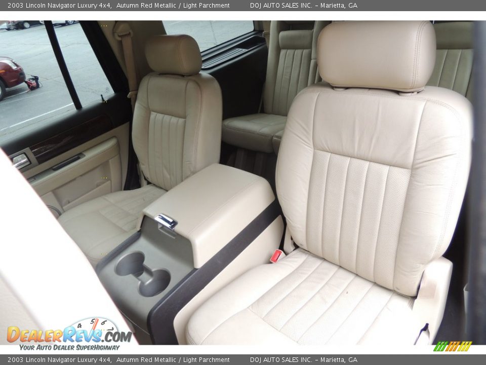 2003 Lincoln Navigator Luxury 4x4 Autumn Red Metallic / Light Parchment Photo #22
