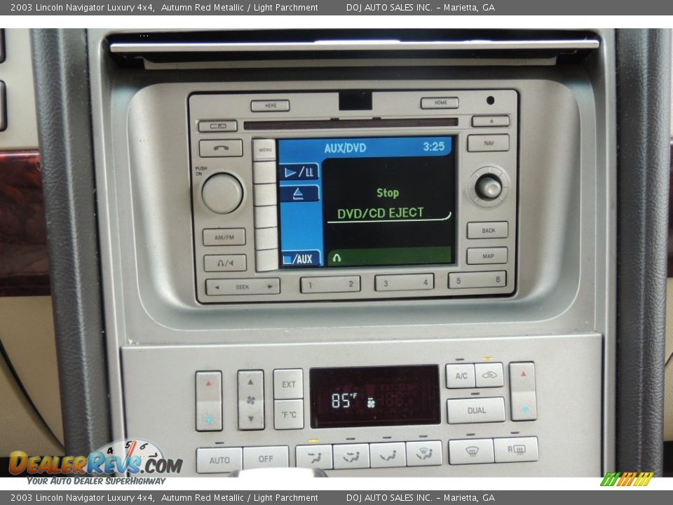 2003 Lincoln Navigator Luxury 4x4 Autumn Red Metallic / Light Parchment Photo #26