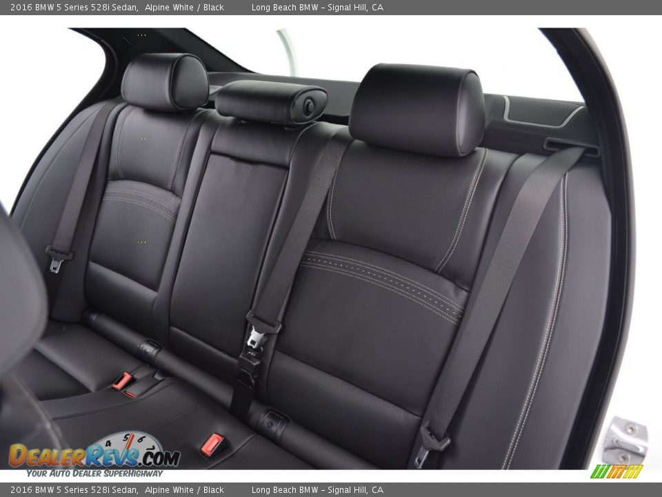 2016 BMW 5 Series 528i Sedan Alpine White / Black Photo #9