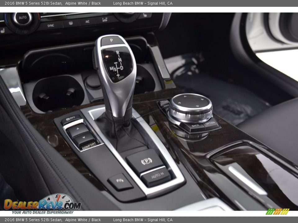 2016 BMW 5 Series 528i Sedan Alpine White / Black Photo #13