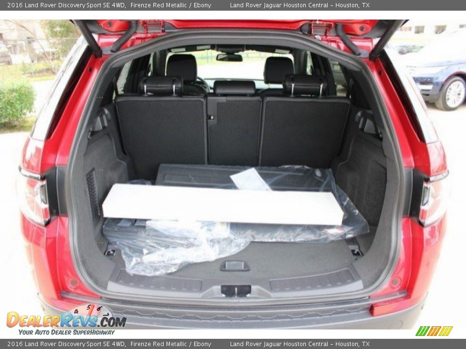 2016 Land Rover Discovery Sport SE 4WD Trunk Photo #17