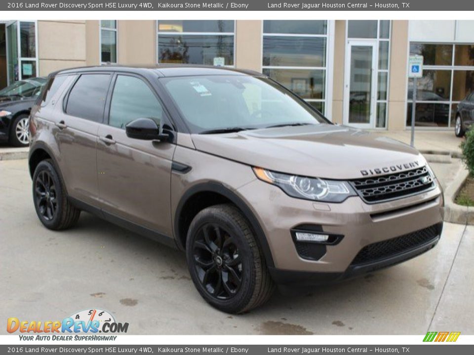 Front 3/4 View of 2016 Land Rover Discovery Sport HSE Luxury 4WD Photo #2