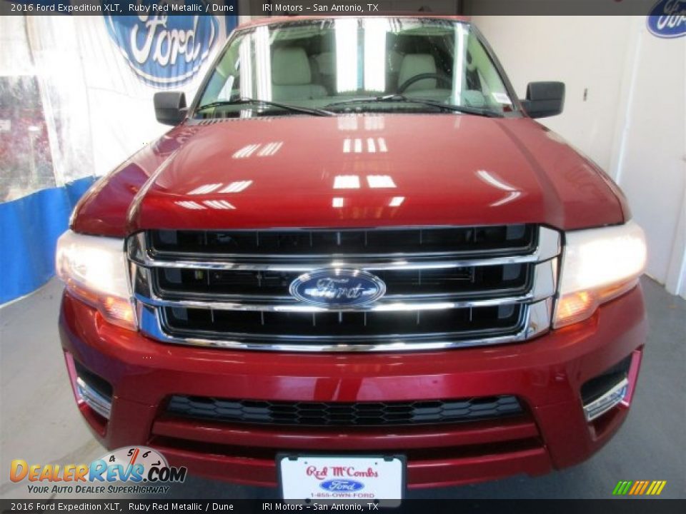 2016 Ford Expedition XLT Ruby Red Metallic / Dune Photo #2