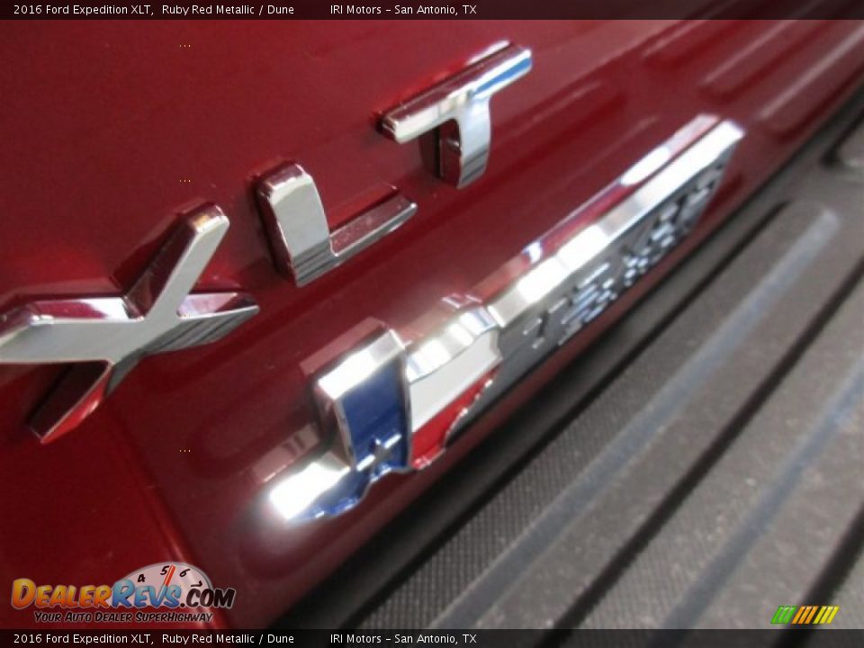 2016 Ford Expedition XLT Ruby Red Metallic / Dune Photo #7