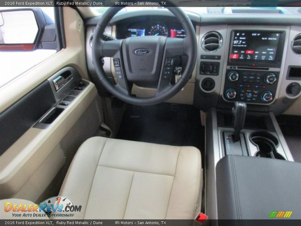 2016 Ford Expedition XLT Ruby Red Metallic / Dune Photo #12