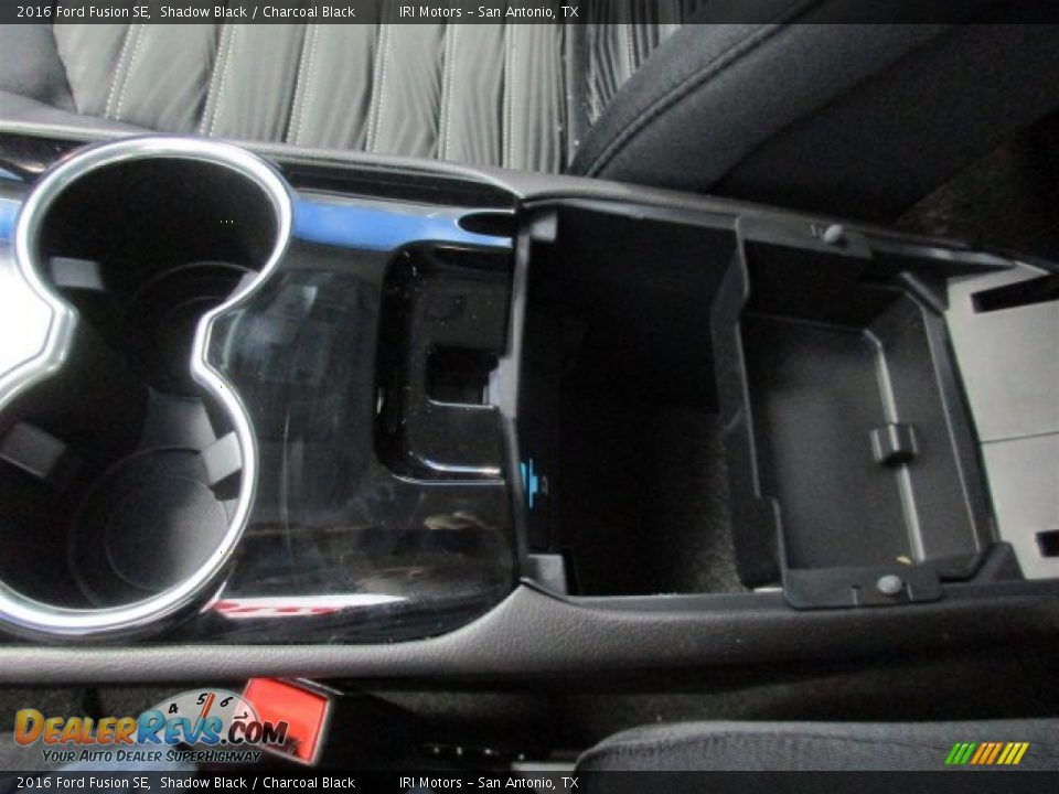 2016 Ford Fusion SE Shadow Black / Charcoal Black Photo #23