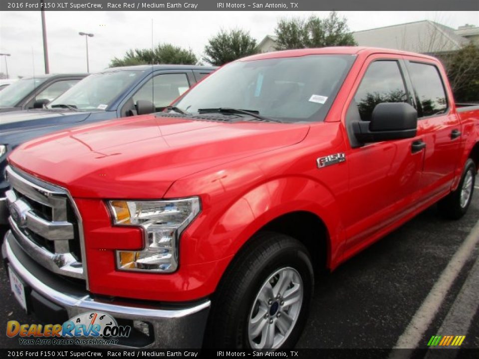 2016 Ford F150 XLT SuperCrew Race Red / Medium Earth Gray Photo #2