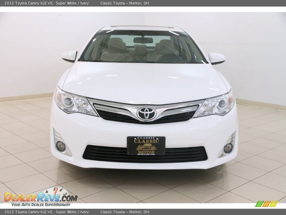 2013 Toyota Camry XLE V6 Super White / Ivory Photo #2